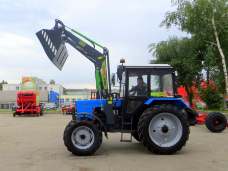 Погрузчик фронтальный EuroMAX г/п 1200 кг.