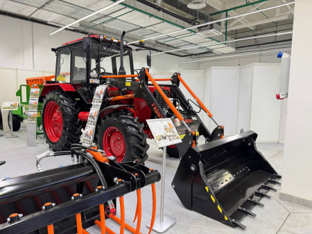 Погрузчик фронтальный FRONTLIFT / ФРОНТЛИФТ М-1200, к тракторам Беларус