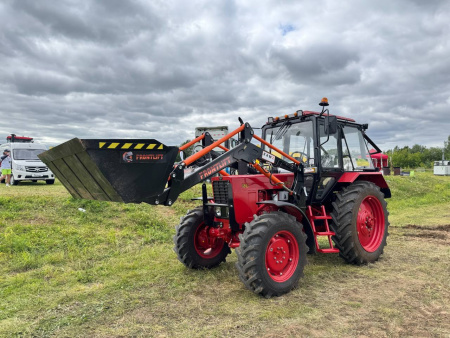 Погрузчик фронтальный FRONTLIFT / ФРОНТЛИФТ М-1600, к тракторам Беларус