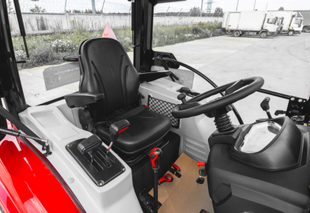 Трактор SCOUT SERIES TE BASIC Generation 3 (YTO YND485BT, 35 л.с.)