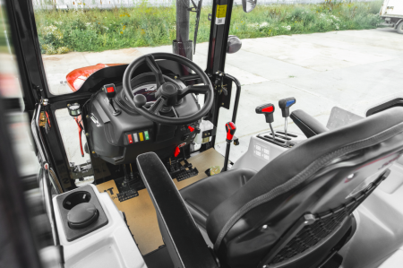Трактор SCOUT SERIES TE BASIC Generation 3 (YTO YND485BT, 35 л.с.)