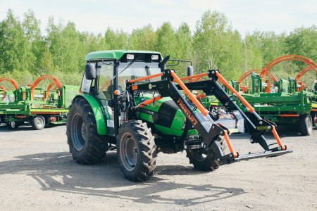 Погрузчик фронтальный FRONTLIFT / ФРОНТЛИФТ г/п 1600, к тракторам ЛМЗ, YTO, LOVOL, DEUTZ-FAHR