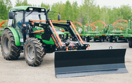 Отвал бульдозерный с гидроповоротом ОБ2-22 для погрузчика FRONTLIFT
