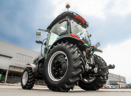 Трактор SCOUT SERIES TB PREMIUM Generation 3 (YTO YD4105ZT S3, 90 л.с.)