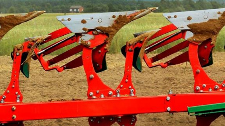 Плуг оборотный PO 5 корпусов (4+1)  с болтовой защитой