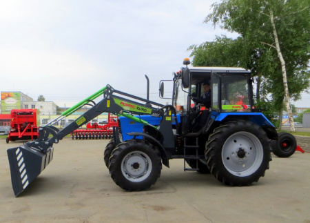 Погрузчик фронтальный EuroMAX г/п 1200 кг.