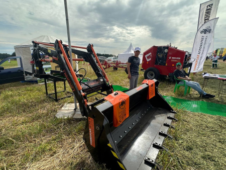 Погрузчик фронтальный FRONTLIFT / ФРОНТЛИФТ М-1600, к тракторам Беларус
