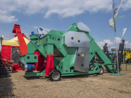 Мобильный зерноочистительный комплекс МЗК-70М